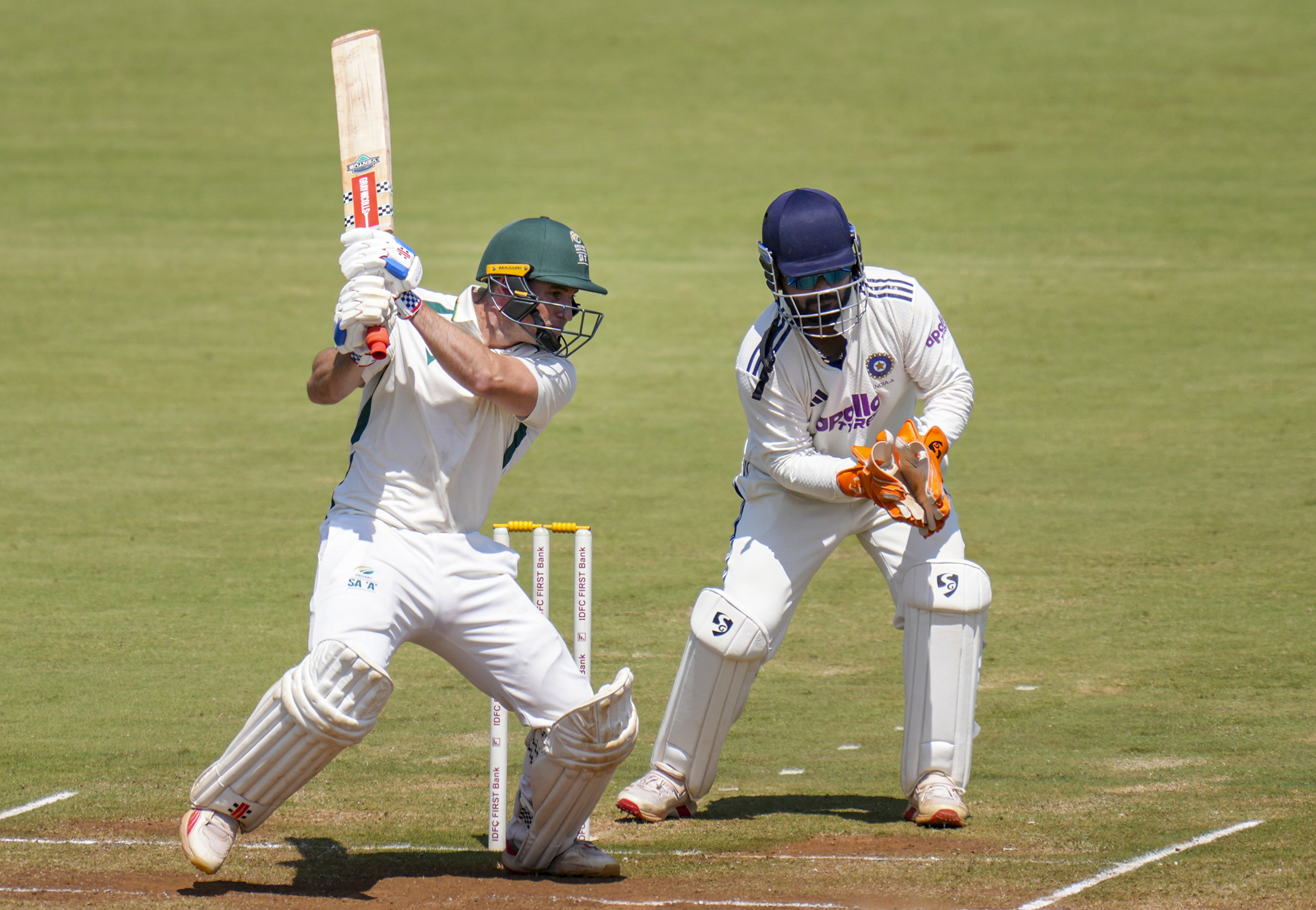 जॉर्डन हरमन ने 91 रन बनाए।