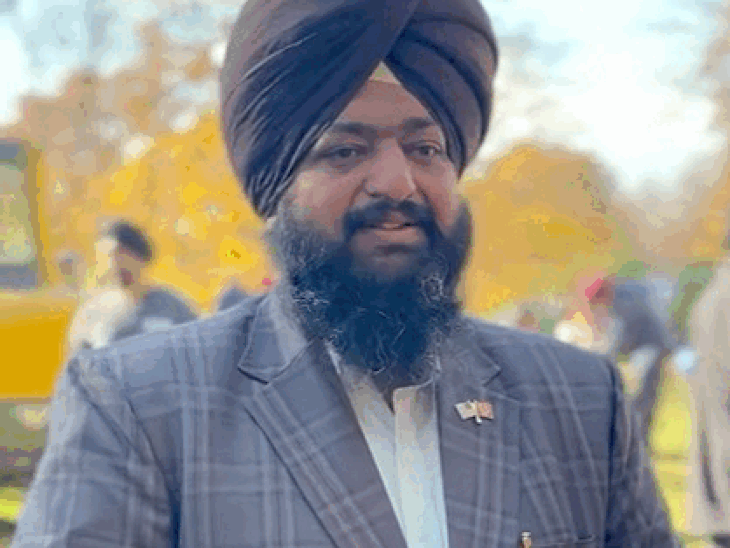 नॉर्विच के पहले सिख मेयर बने जालंधर के स्वर्णजीत खासला।