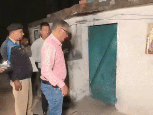 सूचना के बाद मौके पर पहुंची व अपना आशियाना की टीम।