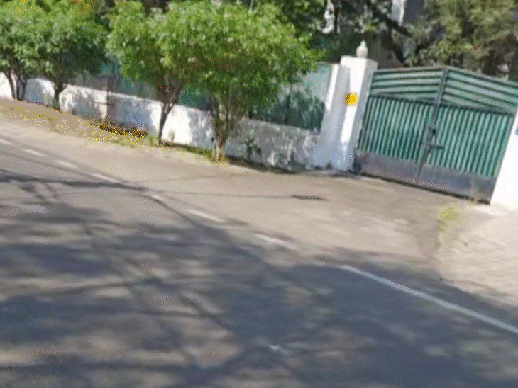 आईएएस सुधीर कोचर के बंगले को खाली करने के लिए नोटिस दिया जा चुका है।