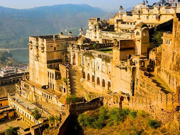 बूंदी स्थित तारागढ़ किला। - Dainik Bhaskar