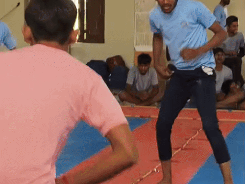 आज जोधपुर और उदयपुर के बीच मैच हुआ, जिसमें जोधपुर टीम ने जीत हासिल की।