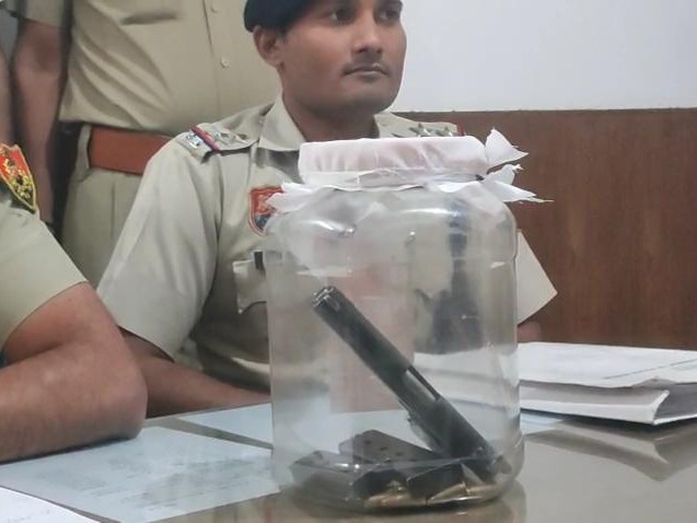 रेवाड़ी में हत्या का वांछित आरोपी गिरफ्तार:  पिस्टल, मैगजीन और 10 जिंदा कारतूस बरामद, 6 से अधिक मामले दर्ज – Bawal News