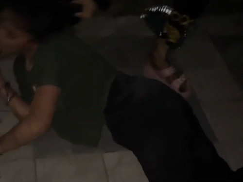 बिलासपुर में थर्ड जेंडर ने युवती को बेरहमी से पिटा। बाल पकड़कर जमीन पर भी पटका। - Dainik Bhaskar