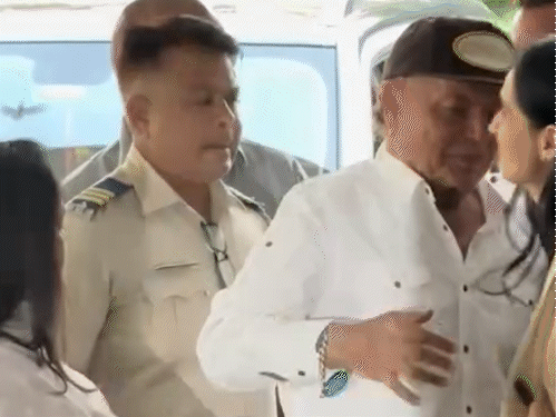 सलीम खान भी प्रेयर मीट में शामिल हुए।