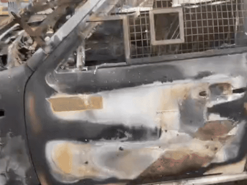 फायर ब्रिगेड टीम ने मौके पर पहुंचकर आग को बुझाया