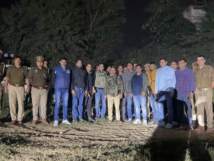 यह फोटो एनकाउंटर करने वाली टीम की है।