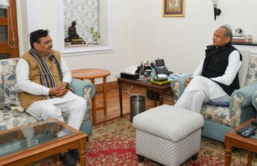 कानून व्यवस्था पर भी लोगों ने भजनलाल सरकार को पिछली सरकार से बेहतर माना।