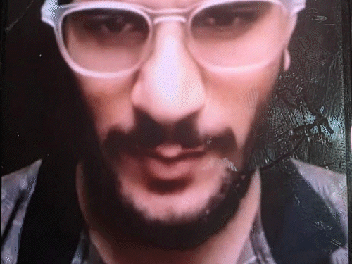 सूत्रों के अनुसार, पुलवामा निवासी डॉक्टर उमर मोहम्मद i20 कार चला रहा था, जिसका इस्तेमाल लाल किला मेट्रो स्टेशन के पार्किंग एरिया के पास धमाके में किया गया था।