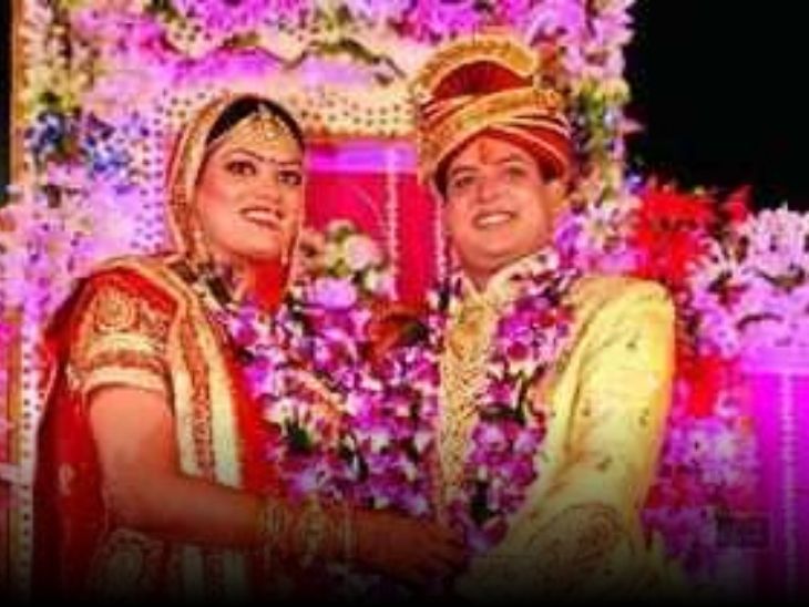 आशीष मोदी और भारती दीक्षित दोनों जयपुर में ही पोस्टेड हैं। वे कई जिलों में कलेक्टर भी रहे हैं।