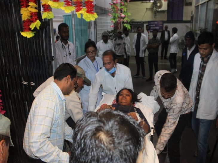 महविश के पैर में मल्टीपल फ्रैक्चर थे। कॉलर बोन और पसली की 4 हड्डियां भी फ्रैक्चर हुई थी।