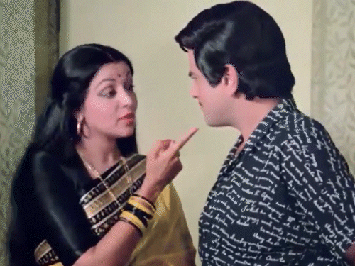 जीतेंद्र और हेमा ने न्याय और कानून, जस्टिस चौधरी और कैदी जैसी फिल्मों में काम किया है।