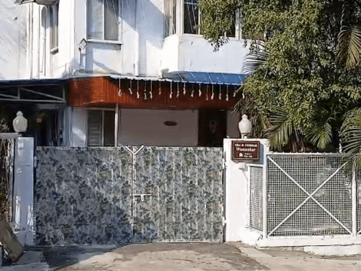 डिप्टी कलेक्टर वामनकर के इसी मकान को चोरों ने निशाना बनाया है।