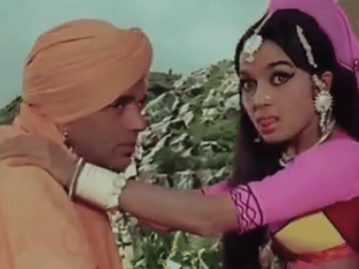 गाना- सोना ले जा रहे, चांदी ले जा रे, फिल्म- मेरा गांव मेरा देश (1971)