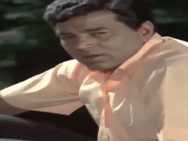 गाना- ये दिल तुम बिन कहीं लगता नहीं, हम क्या करें, फिल्म- इज्जत (1968)