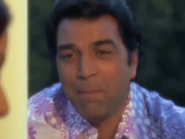 गाना- पल पल दिल के पास, फिल्म- ब्लैकमेल (1973)