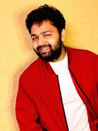 गीतकार कौशल किशोर।