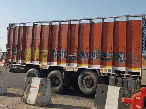 इस क्लोवर लीफ का काम पिछले साल दिसंबर में भांकरोटा के पास हुए बड़े रोड एक्सीडेंट के बाद शुरू किया गया।