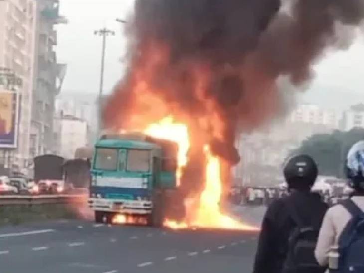 हादसे के से ट्रक पूरी तरह जल गया।