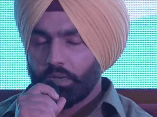 राजवीर जवंदा की आने वाली फिल्म के बारे में बात करते गायक-एक्टर एमी विर्क।