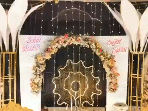 डीजे विवाद के बाद हमलावर ने दूल्हे को चाकू मारा।