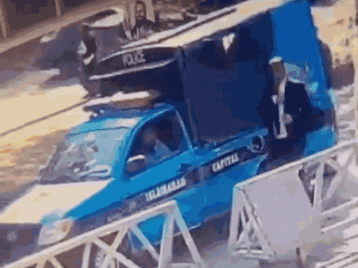 इस्लामाबाद के डिस्ट्रिक्ट कोर्ट के पार्किंग में खड़ी गाड़ी में विस्फोट हुआ था।