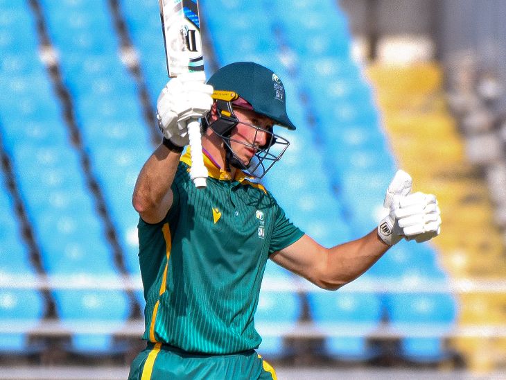 डियान फोरेस्टर ने फिफ्टी लगाकर साउथ अफ्रीका-ए को संभाला।