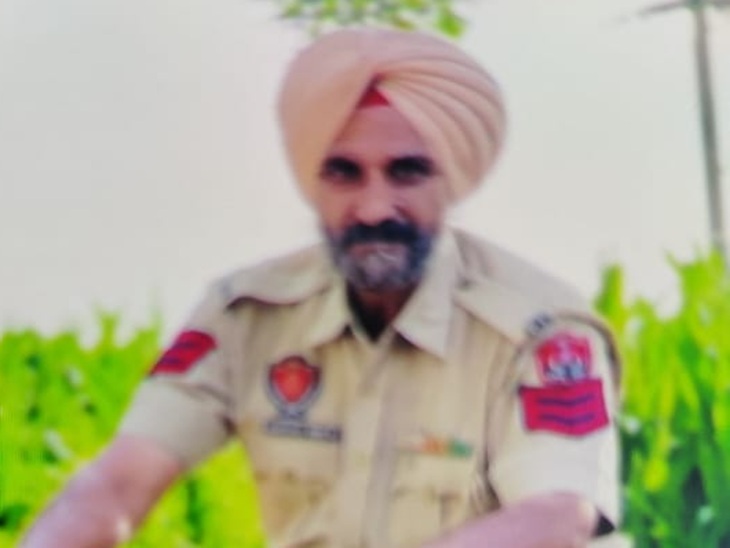 गुरदास सिंह।