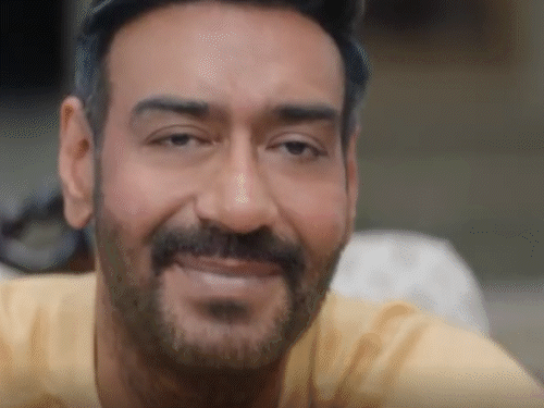 फिल्म का म्यूजिक हितेश सोनिक ने दिया है।