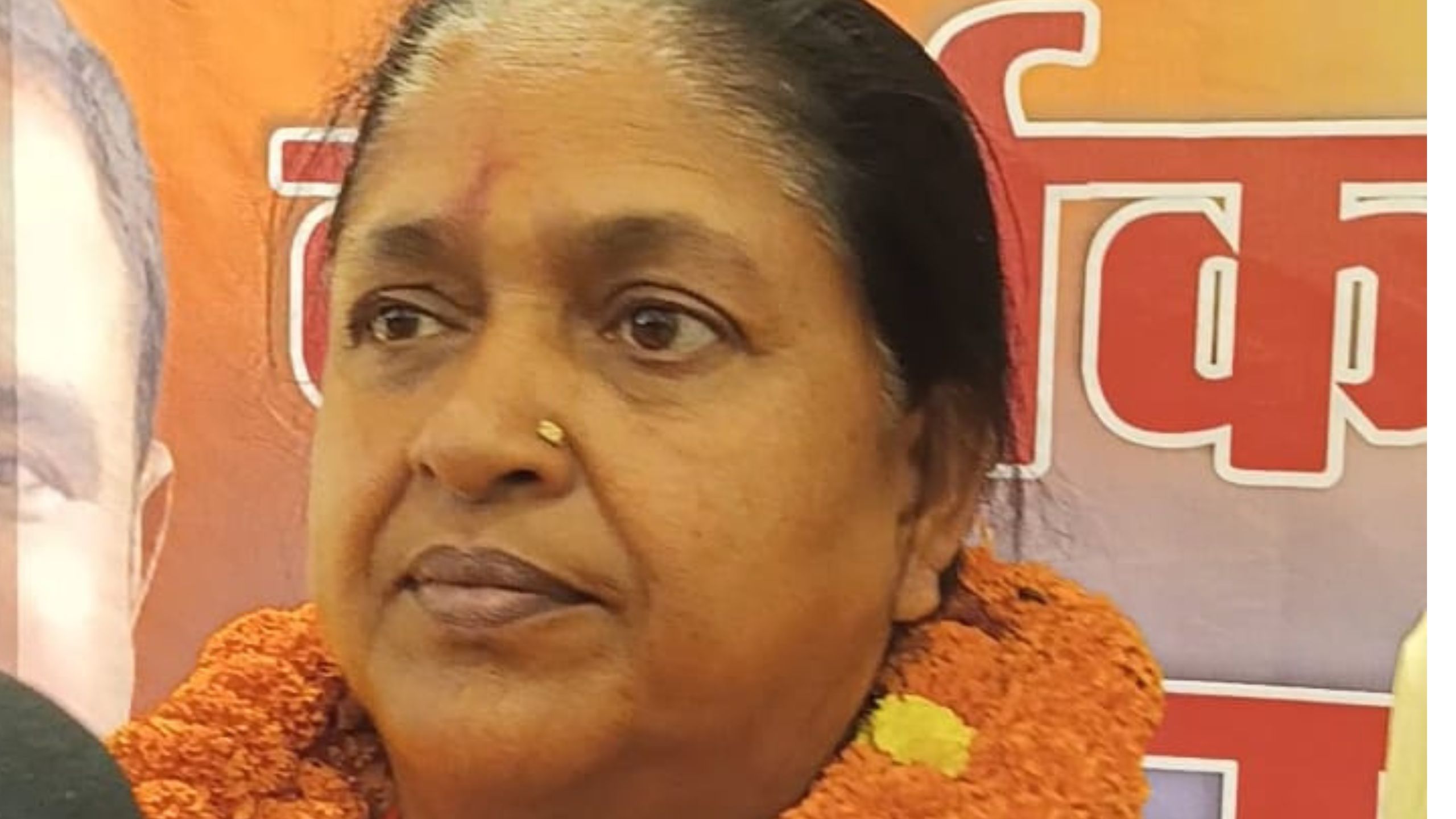 जीत के बाद समस्तीपुर जदयू प्रत्याशी विजई अश्वमेघ देवी को समर्थकों ने किया स्वागत।