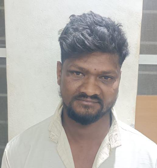 आरोपी ड्राइवर पुलिस की गिरफ्त में।
