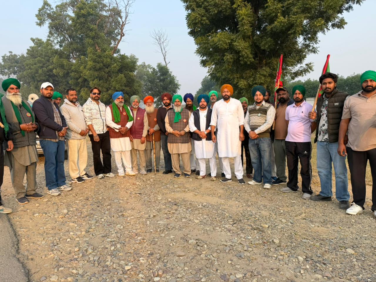 शंभू बॉर्डर पहुंचे किसान संगठनों के लोग।