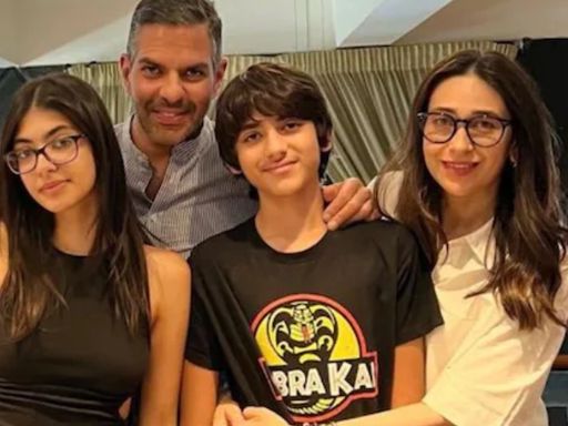 करिश्मा और संजय की बेटी समायरा का जन्म 11 मार्च 2005 को हुआ। वहीं, बेटे कियान का जन्म 12 मार्च 2010 को हुआ।