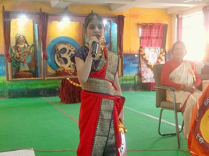 वीरांगना के रूप में बच्ची