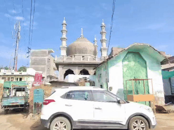 ओसामा उमर सांचौर (जालोर) के इस मदरसे में धार्मिक तालीम देता था।