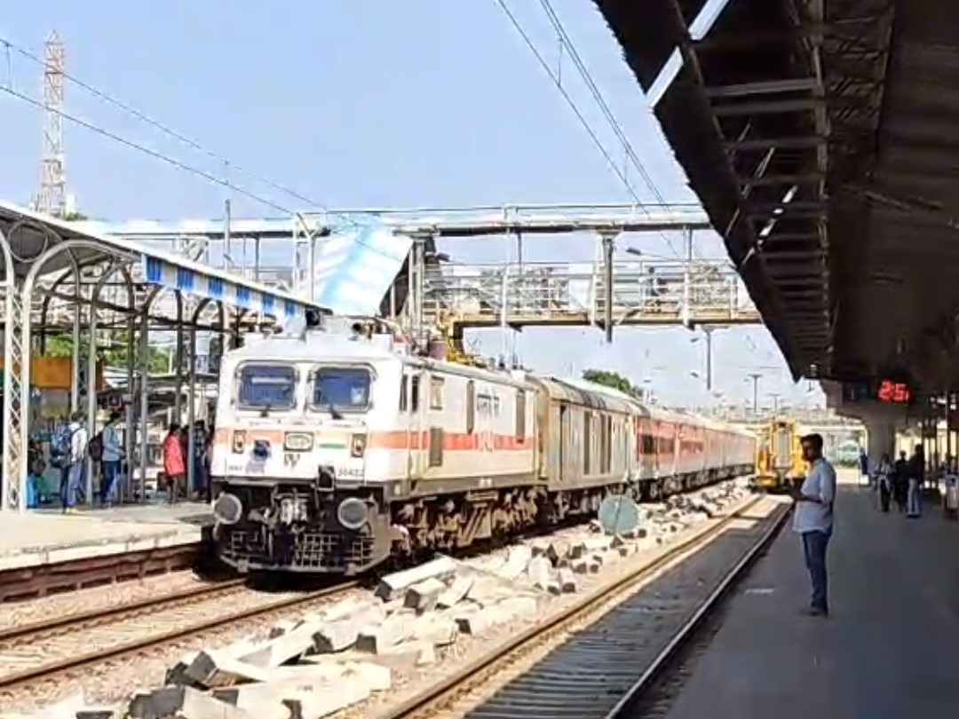 Trains affected on Kanpur-Lucknow rail route