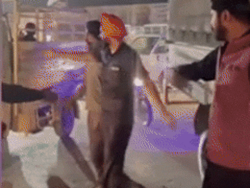 जाम में फंसी एंबुलेंस देख AAP विधायक ने मोर्चा संभाला:  ट्रैफिक इंचार्ज को फोन: दो घंटे से जाम में फंसी एंबुलेंस, पूछा कहा हो – Chandigarh News