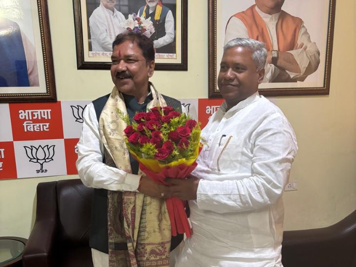 बिहार बीजेपी प्रदेश अध्यक्ष दिलीप जायसवाल से मुलाकात करते HUM के राष्ट्रीय अध्यक्ष संतोष सुमन।