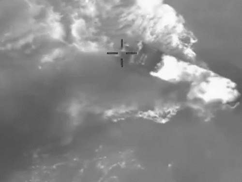 अमेरिका ने शनिवार को पूर्वी प्रशांत महासागर में ड्रग तस्करी करने वाली नाव पर हवाई हमला किया।