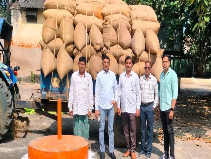 ओडिशा के धान को अफसरों ने पकड़ा है।