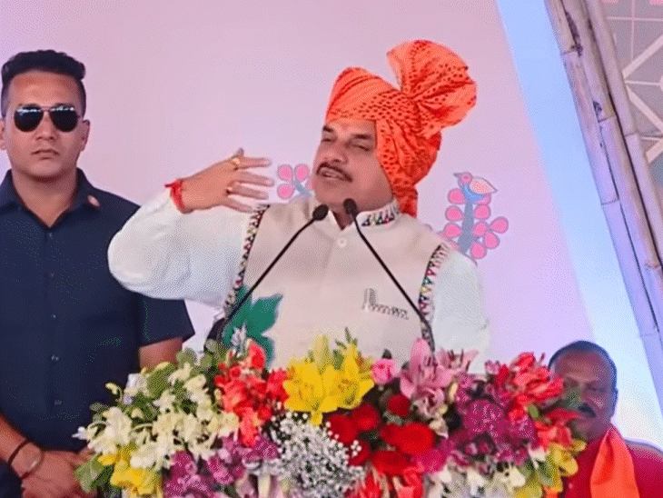 सीएम डॉ. मोहन यादव ने आलीराजपुर में ताड़ी की जमकर तारीफ की।