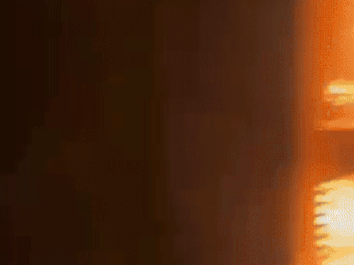 डॉ. अंबेडकर नगर में नशा तस्करों के गैंग ने घर पर पेट्रोल बम से किया हमला। यह वीडियो आरोपियों ने सोशल मीडिया पर पोस्ट किया। - Dainik Bhaskar