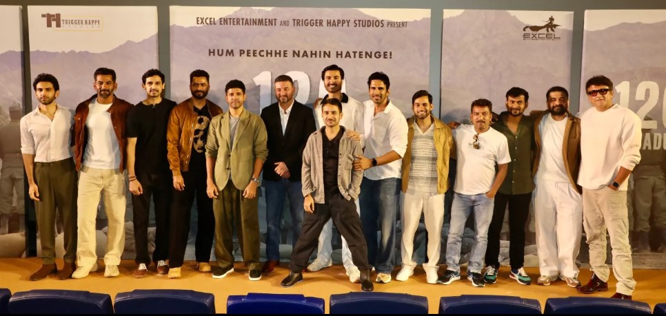 फरहान अख्तर और राशी खन्ना स्टारर ‘120 बहादुर’ मेजर शैतान सिंह भाटी और उनकी टुकड़ी की वीरता को दर्शाती है