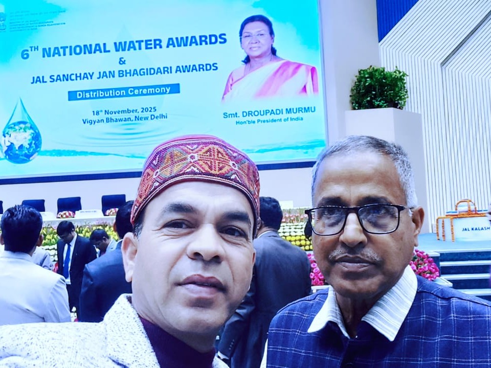 नई दिल्ली विज्ञान भवन में राष्ट्रपति द्रौपदी मुर्मू ने सम्मान दिया।