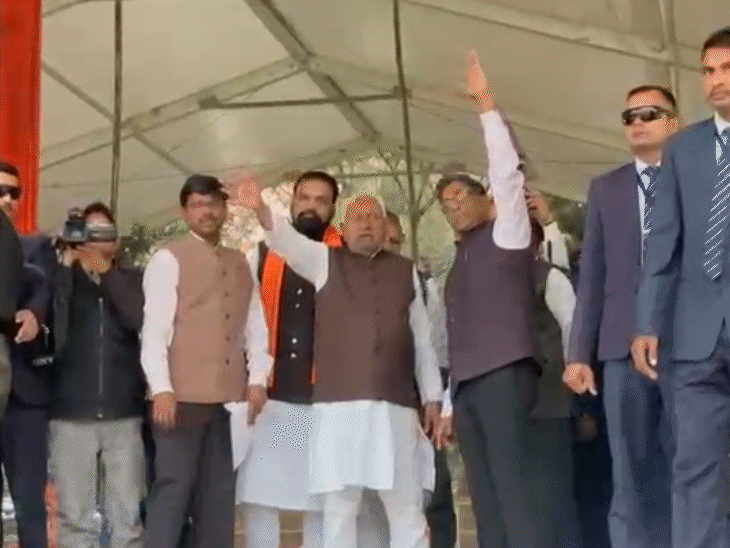 मंगलवार को नीतीश कुमार ने गांधी मैदान पहुंचकर शपथ ग्रहण की तैयारियों का जायजा लिया।