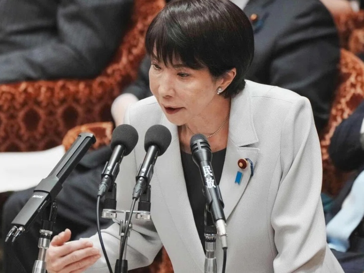 PM साने ताकाइची ने जापानी संसद मे कहा था कि अगर ताइवान को लेकर किसी तरह का युद्ध होता है और उसमें चीन सेना या युद्धपोत इस्तेमाल करता है, तो यह हालात जापान के लिए भी बड़ा खतरा बन सकते हैं।