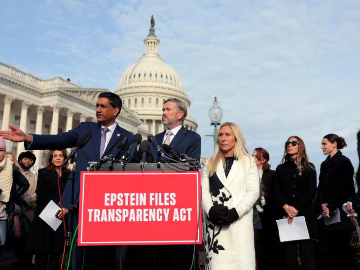 बिल को थॉमस मैसी, मारजोरी टेलर ग्रीन, लॉरेन बोएबर्ट और नैन्सी मेस जैसे रिपब्लिकन नेताओं ने समर्थन दिया है। इसे मैसी और डेमोक्रेट रो खन्ना मिलकर लेकर आए थे।