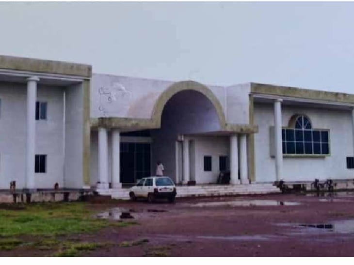 केन्द्रीय जल संसाधन भवन का दफ्तर, जिसे बाद में विधानसभा बनाया गया। फोटो : गोकुल सोनी (सौजन्य)