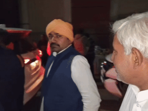 रोहतक में ASI संदीप लाठर सुसाइड केस:  देर रात मंत्री कृष्ण पंवार से मिला परिवार, जल्द मांग पूरी होने का मिला आश्वासन – Rohtak News