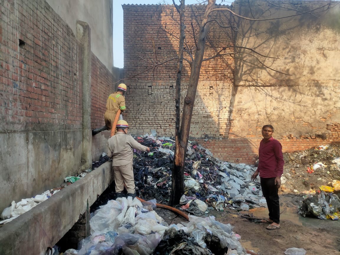 Fire breaks out in scrap warehouse in Saharanpur